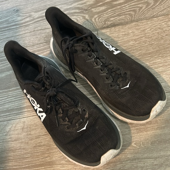 HOKA ONE ONE MACH 4 SNEAKERS